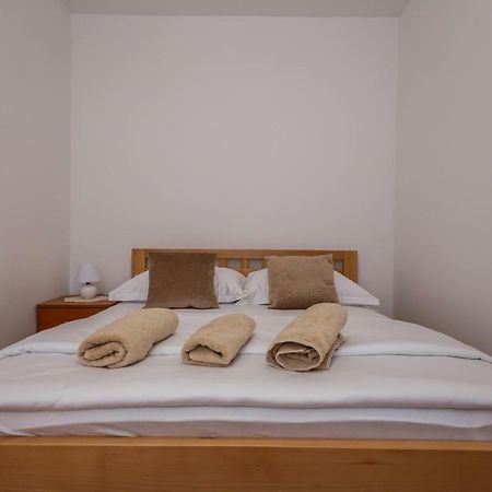 Villa Milena โตรกีร์ ภายนอก รูปภาพ