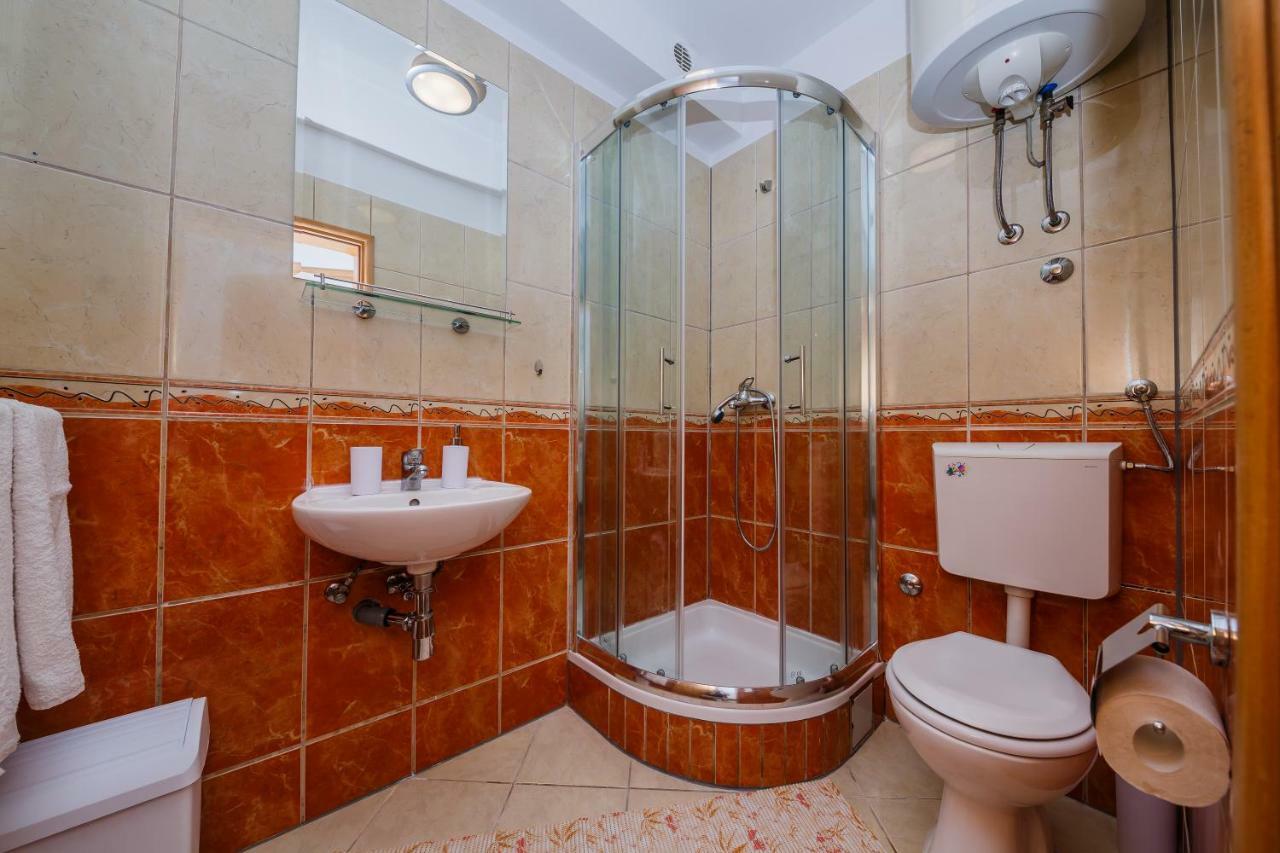 Villa Milena โตรกีร์ ภายนอก รูปภาพ